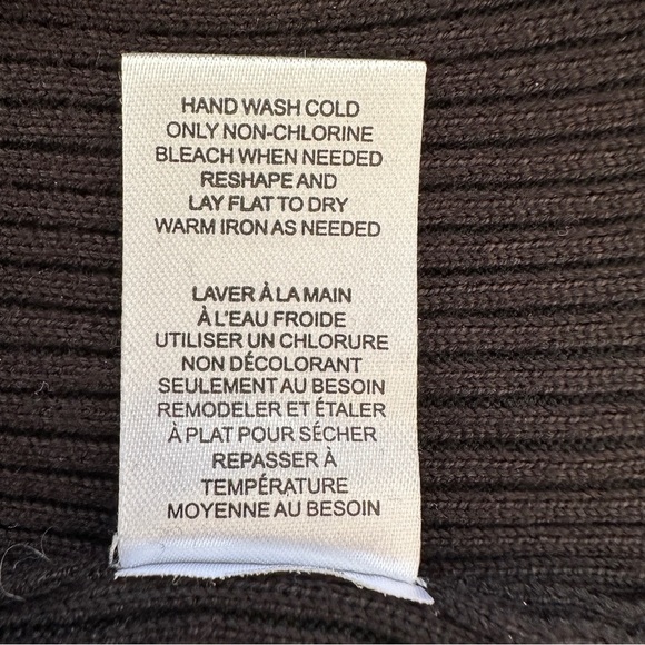 Tahari turtleneck sweater with long sleeves, fine rib, rayon blend - Picture 11 of 11